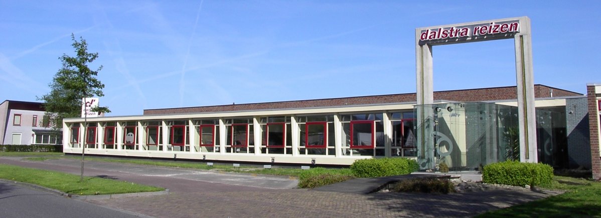 Molenweg 6, Surhuisterveen